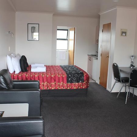 Kiwi Court Motel Hawera Exterior foto